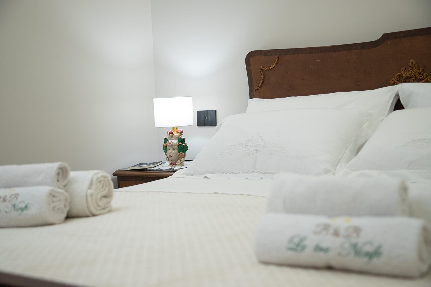 Bed and Breakfast Le Tre Ninfe Чинізі Екстер'єр фото